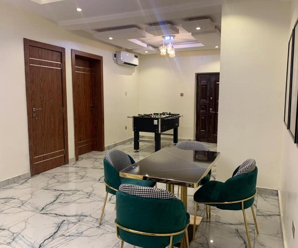 God'S Touch Apartments Remi Fani Kayode Gra. Ikeja Esterno foto