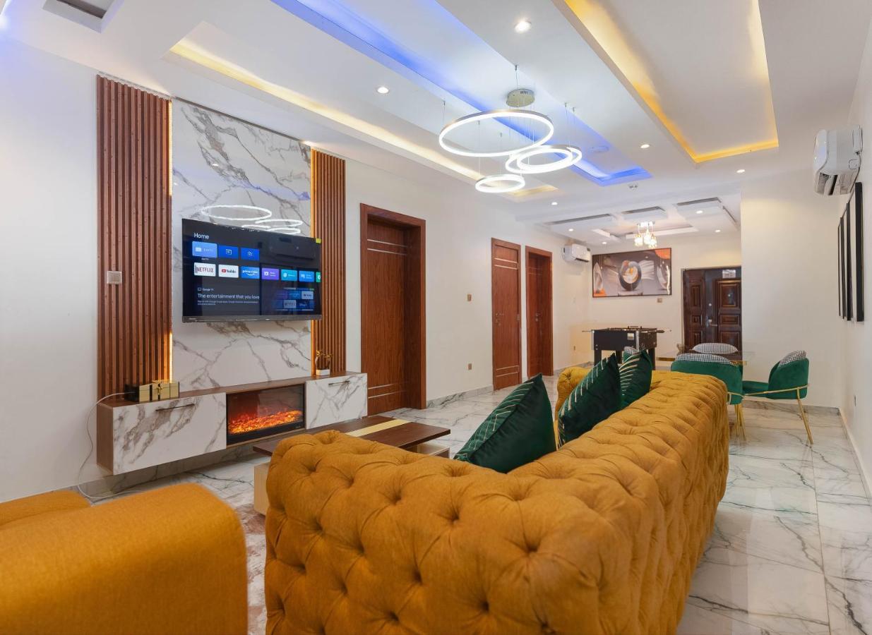 God'S Touch Apartments Remi Fani Kayode Gra. Ikeja Esterno foto