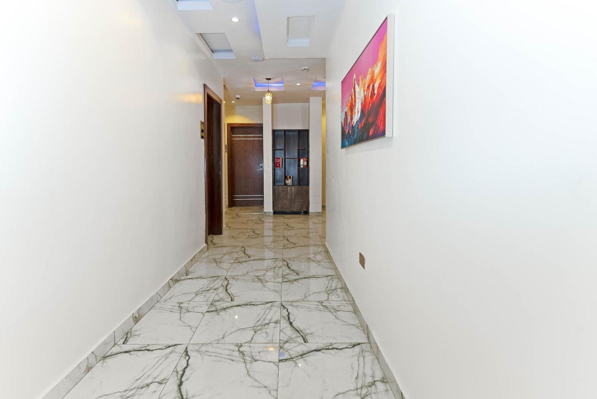 God'S Touch Apartments Remi Fani Kayode Gra. Ikeja Esterno foto