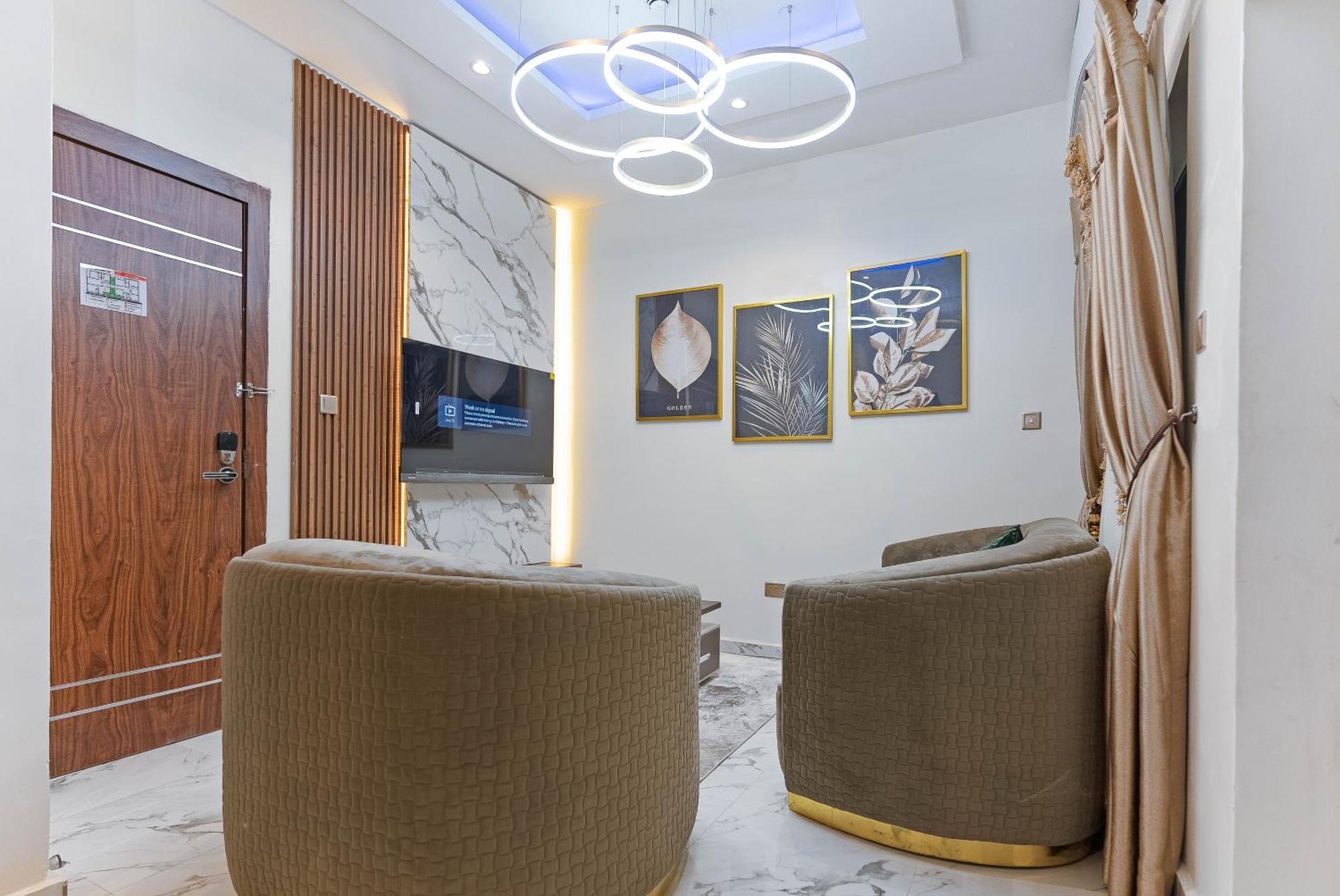 God'S Touch Apartments Remi Fani Kayode Gra. Ikeja Esterno foto