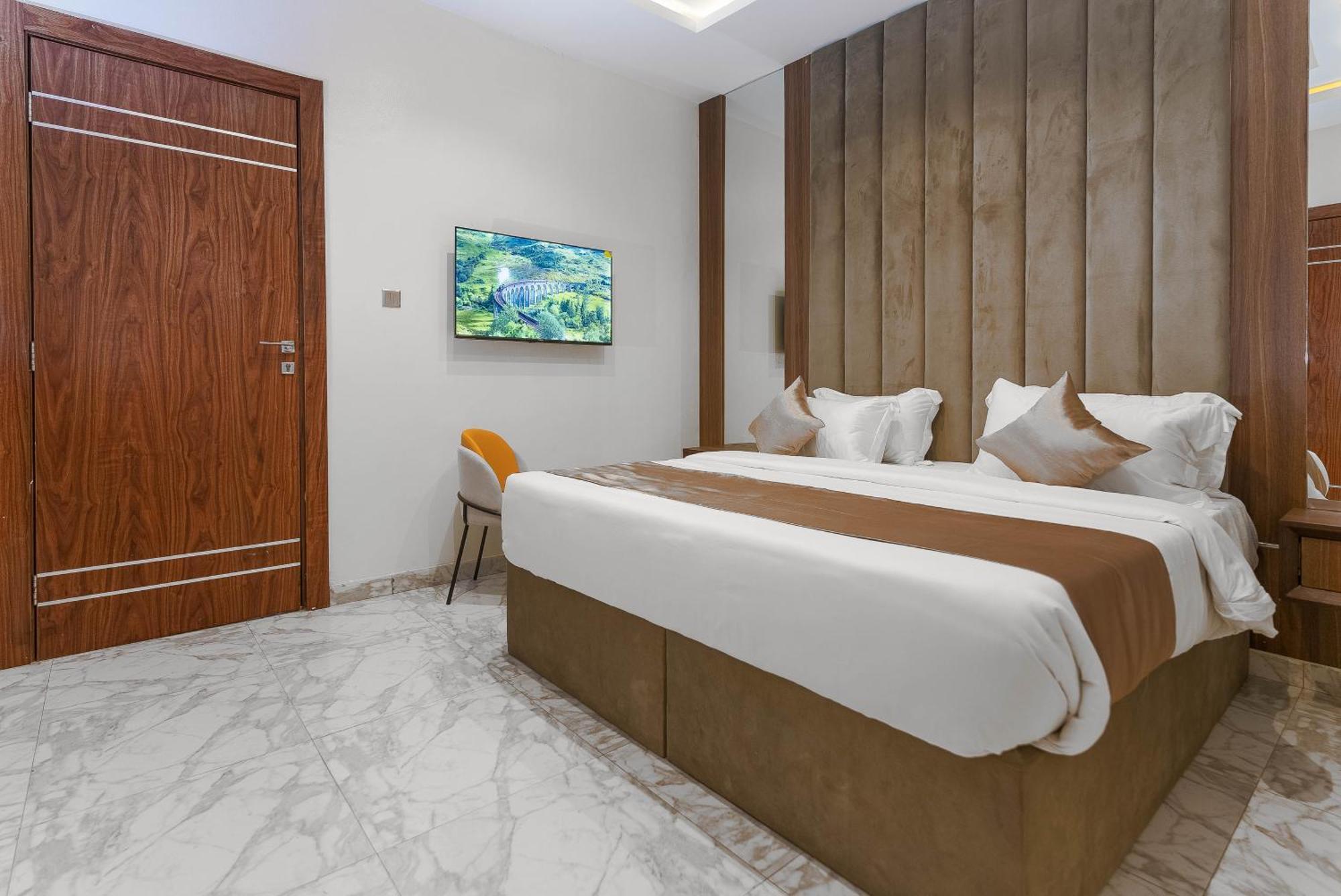 God'S Touch Apartments Remi Fani Kayode Gra. Ikeja Esterno foto